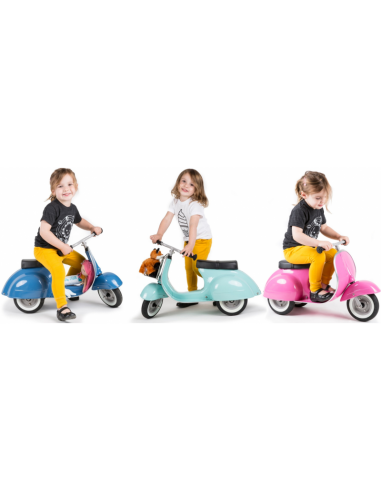 Scooter Vespa pour enfant ou a consommer sur place