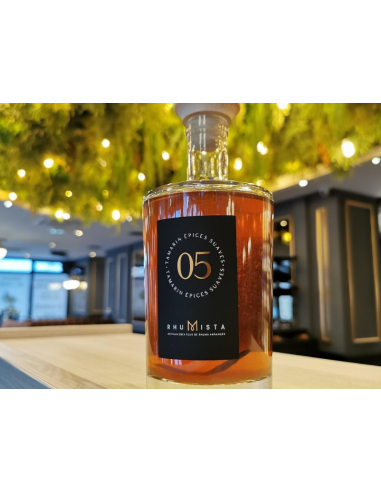 1 bouteille de Rhum infusé au tamarin 50 cl Le MVP de beaucoup